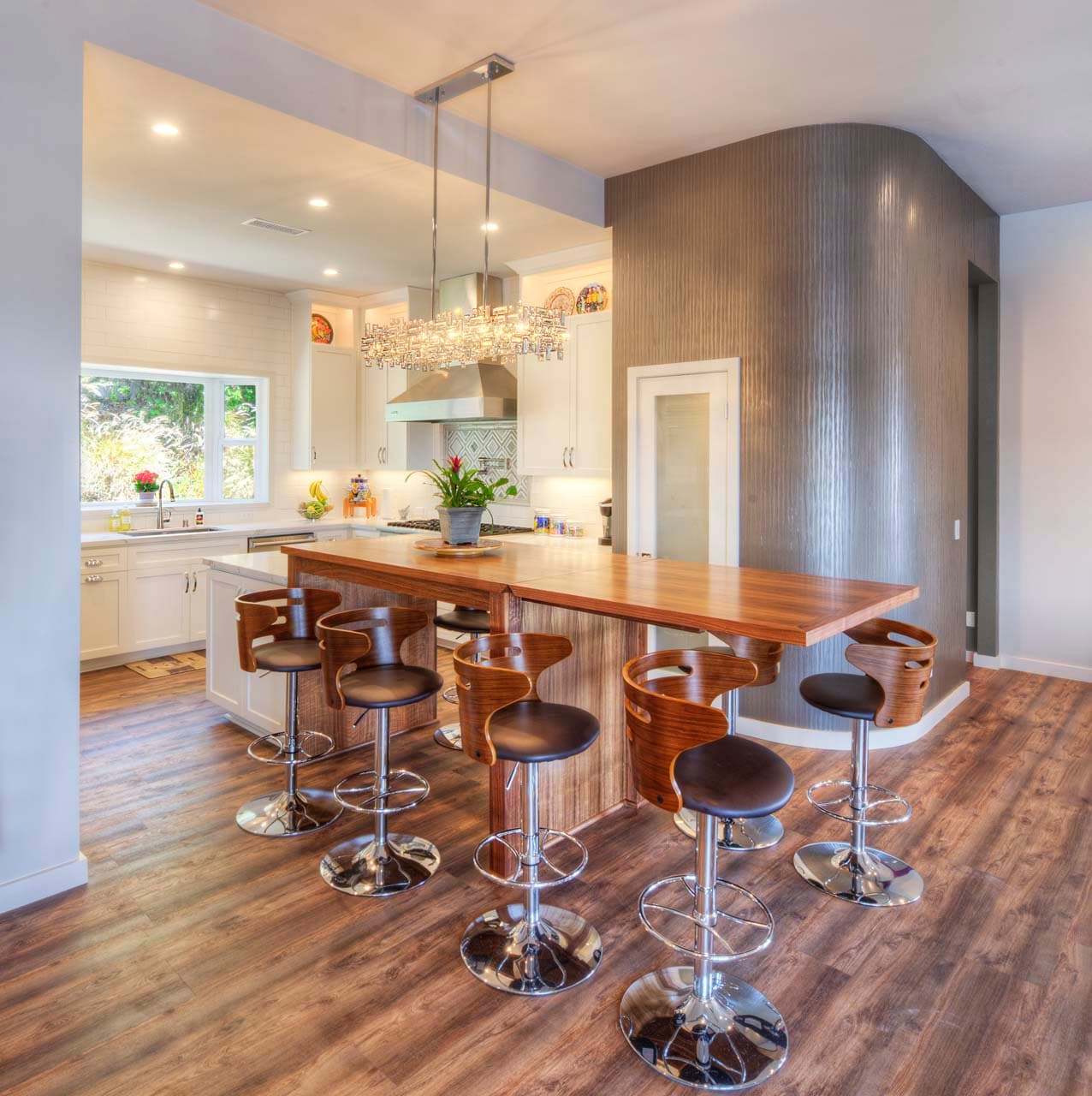 Pacific Beach Contemporary Remodel — photo 2